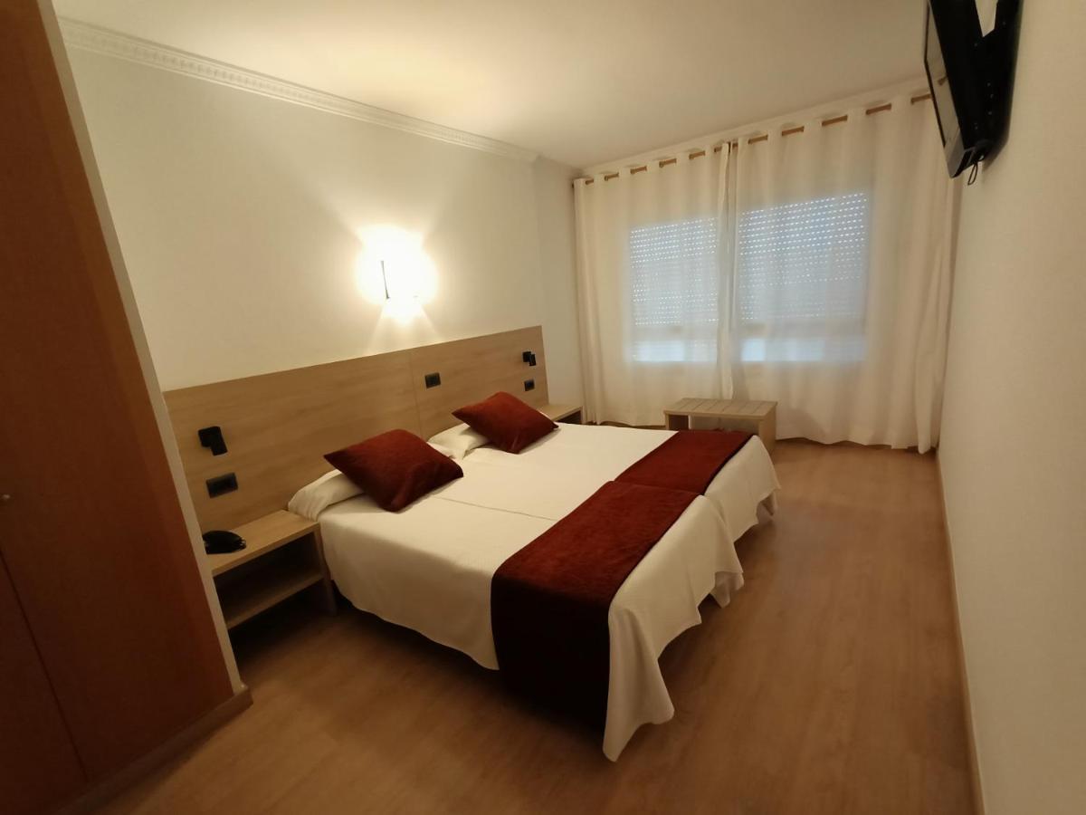 Hotel Vilobi Vilovi de Onar Exterior photo